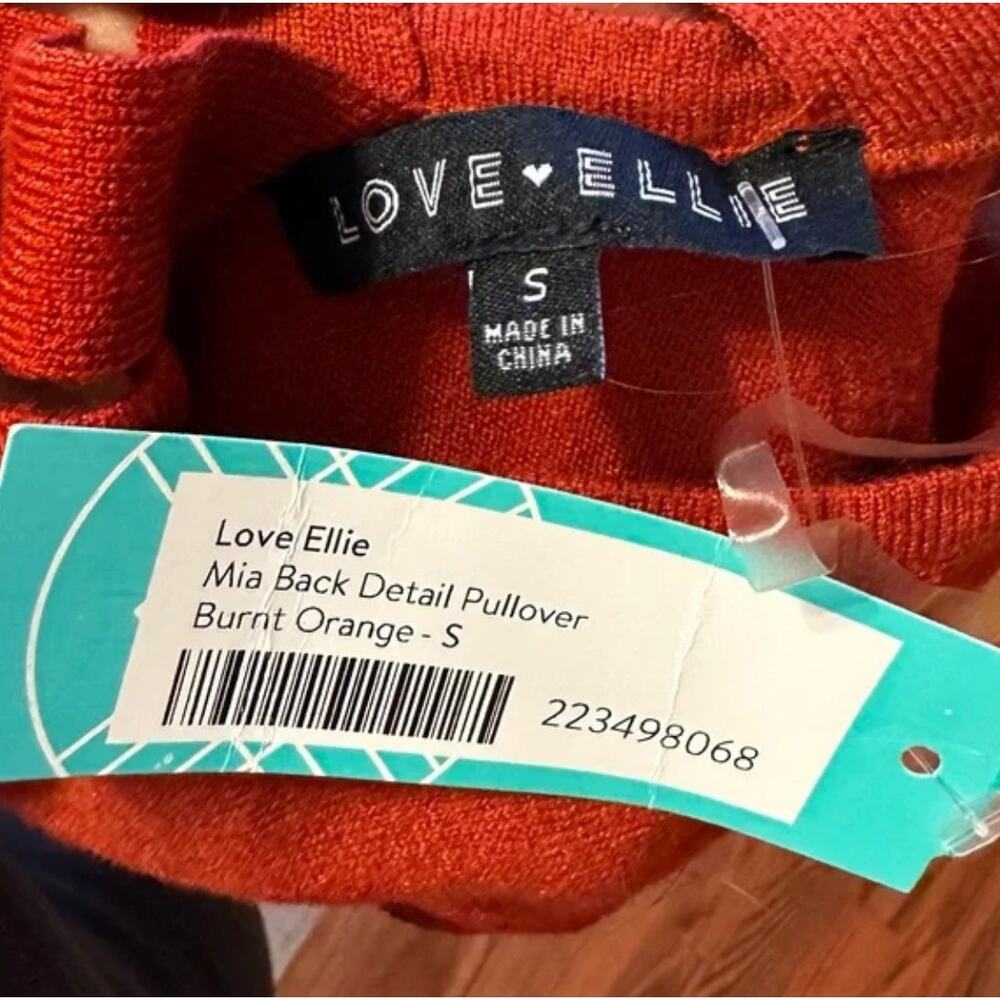 Love Ellie Mia Crisscross Back Detail Rust Pullover NWT Size Small - Picture 6 of 6